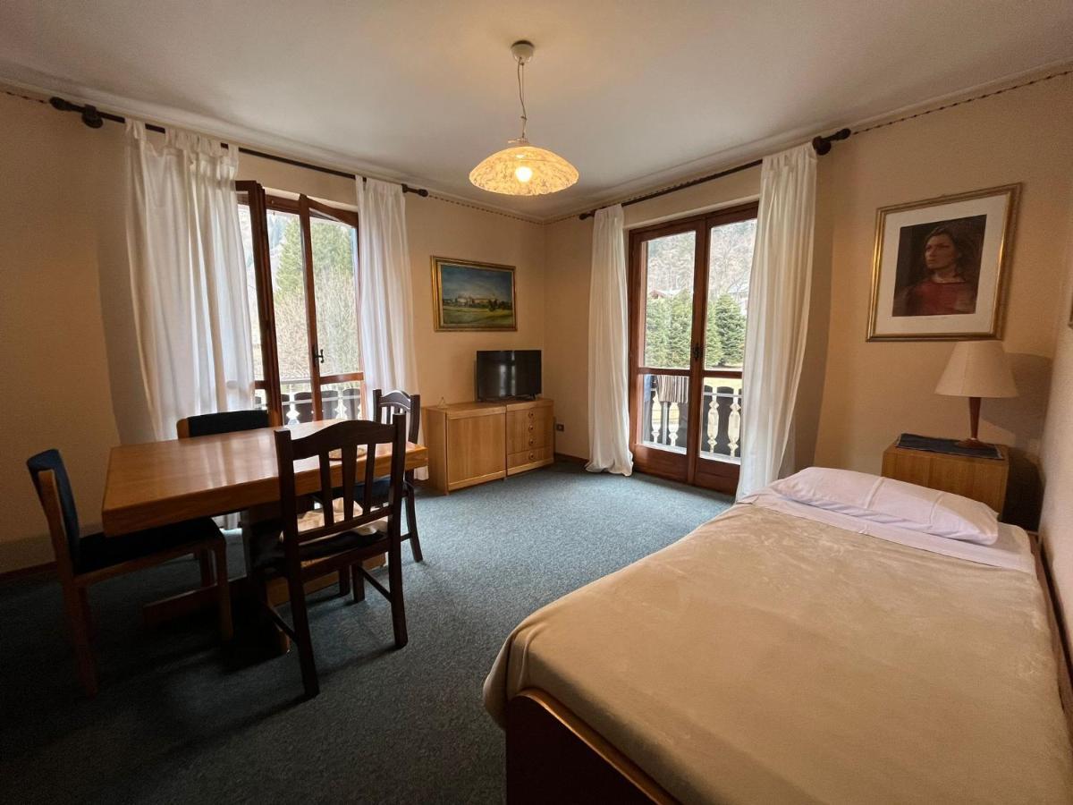 San Luigi - Rooms & Apartments Камподолчино Екстериор снимка